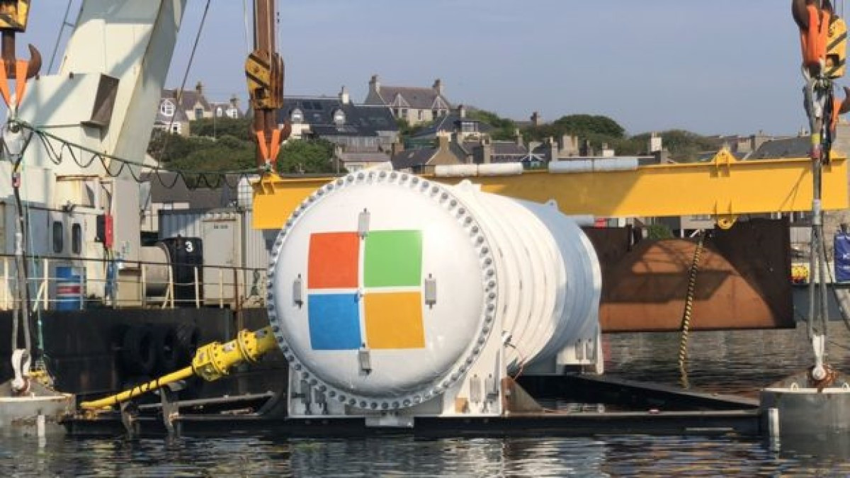 Il datacenter sottomarino di Microsoft torna in superficie